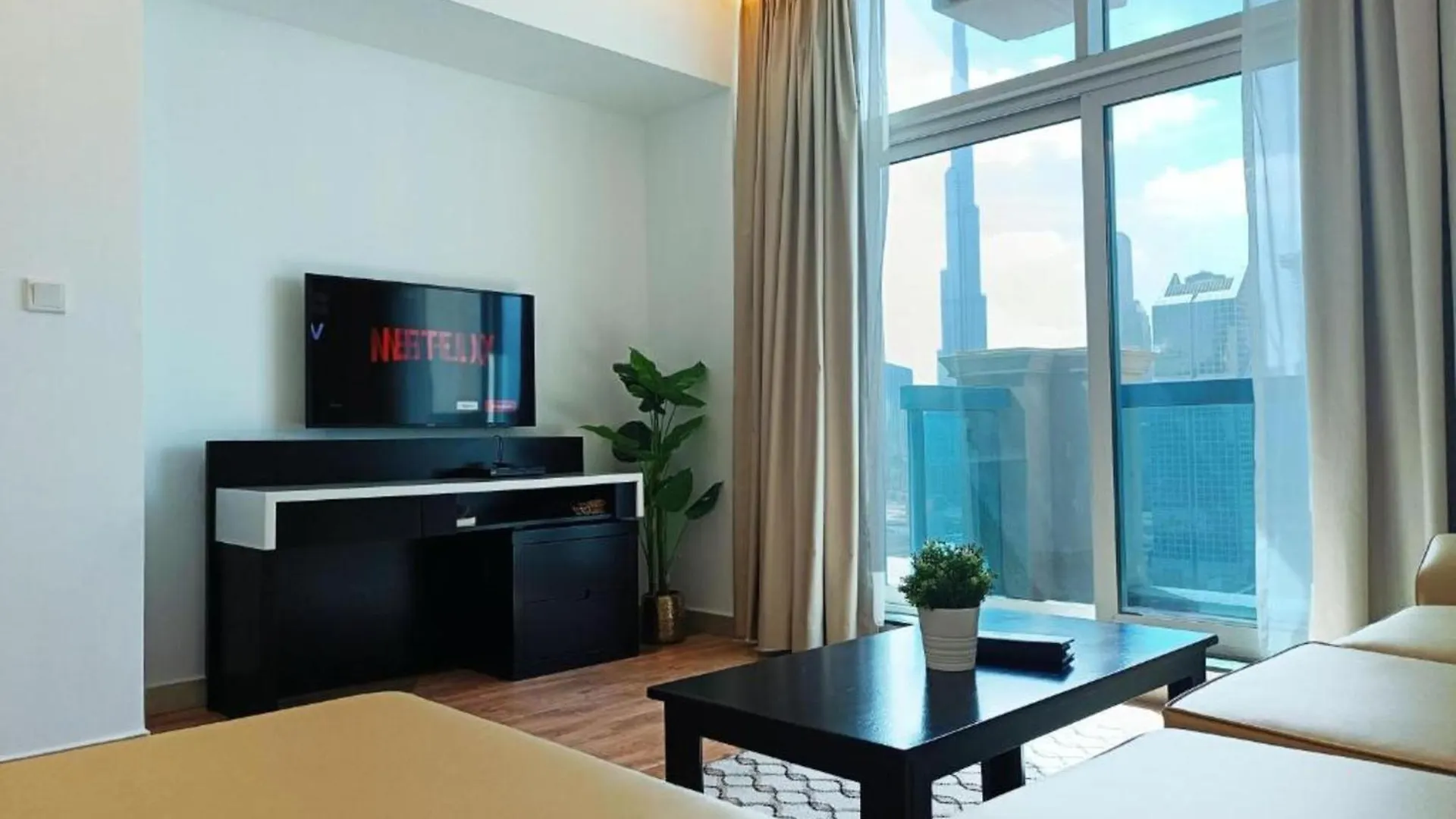 Emirates Grand Residences Dubai Hotel